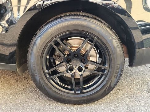 Used 2018 Porsche Macan Base image 33