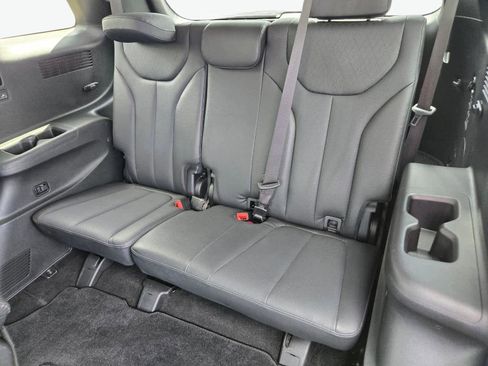 Used 2021 Hyundai Palisade SEL w/ Premium Package FWD image 19