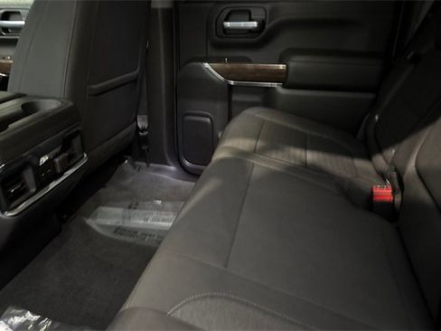 Used 2021 GMC Sierra 1500 Elevation w/ Preferred Package image 14
