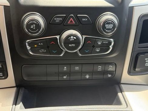 Used 2017 RAM 1500 Big Horn AWD/4WD image 31