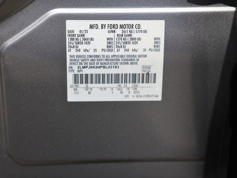 Used 2023 Lincoln Nautilus Reserve AWD/4WD image 39