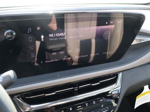 New 2026 Buick Envista Avenir FWD image 33