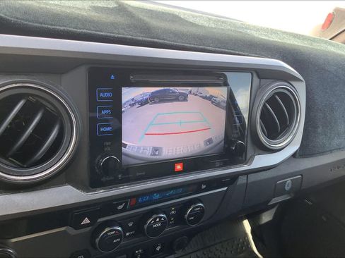 Used 2019 Toyota Tacoma 2WD Double Cab image 26