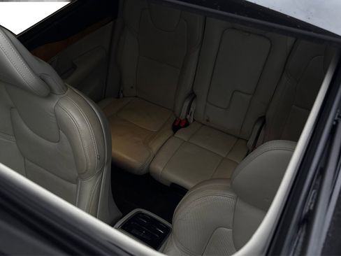 Used 2020 Volvo XC90 T6 Inscription w/ Protection Package Premier image 26