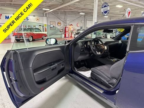 Used 2013 Dodge Challenger R/T w/ Sound Group II RWD image 11