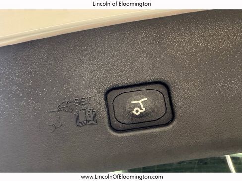 New 2026 Lincoln Nautilus Premier w/ Equipment Group 102A image 27