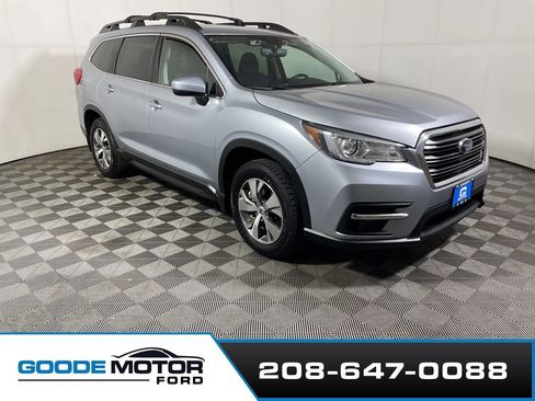 Used 2021 Subaru Ascent Premium w/ Convenience Package image 2