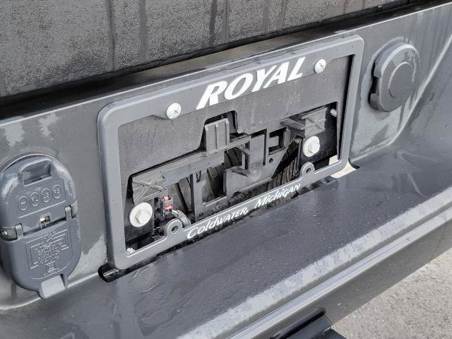 Used 2024 GMC Sierra 1500 Elevation AWD/4WD image 8