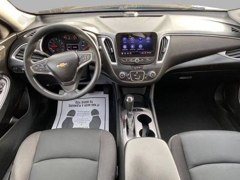 Used 2020 Chevrolet Malibu LS FWD image 28