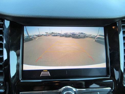 Certified 2022 Chevrolet Trax LT w/ LT Convenience Package image 26