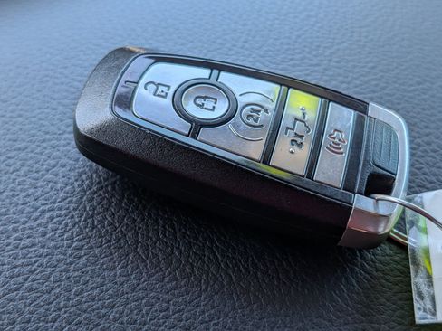 Used 2017 Ford F250 Lariat w/ Lariat Ultimate Package image 36