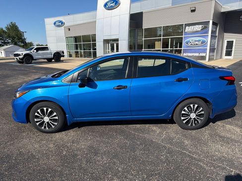 Used 2024 Nissan Versa S w/ Trunk Package FWD image 10