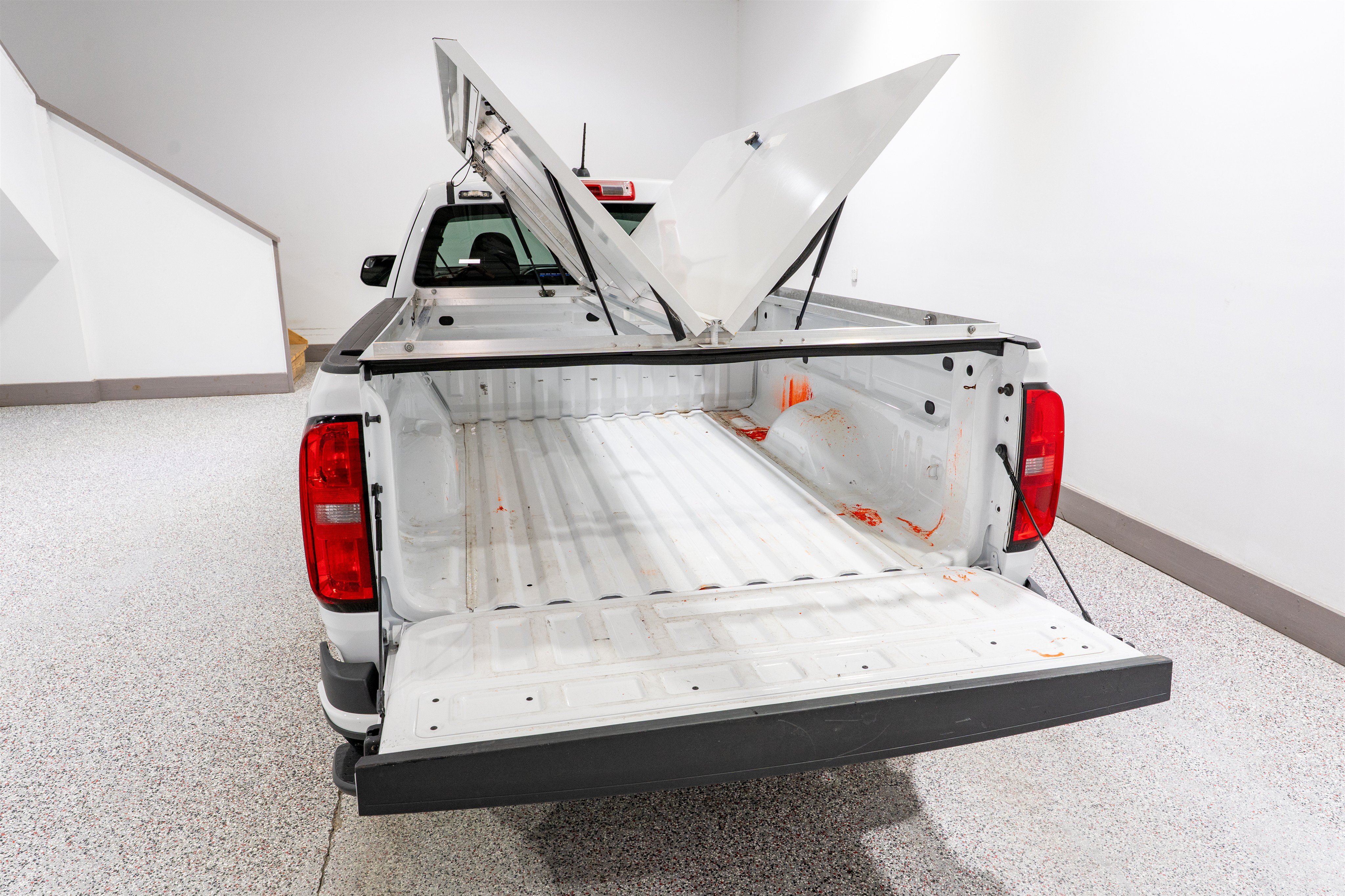Used 2022 Chevrolet Colorado LT w/ Fleet Safety Package RWD image 12