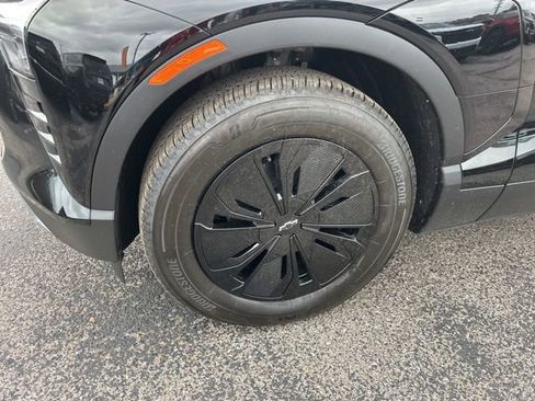 New 2026 Chevrolet Blazer EV LT image 10