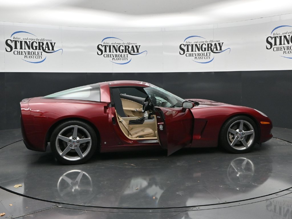 Used 2006 Chevrolet Corvette Coupe w/ Preferred Equipment Group RWD image 36