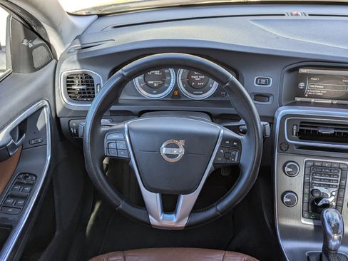 Used 2013 Volvo S60 T5 image 16