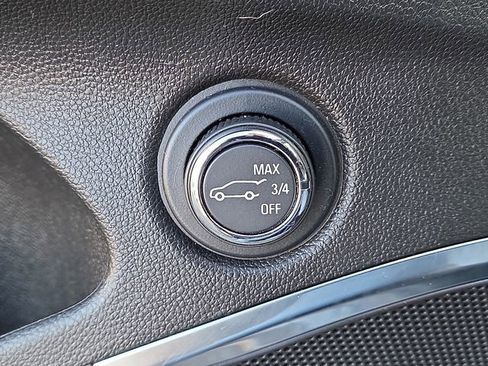 Used 2022 Buick Enclave Essence image 28