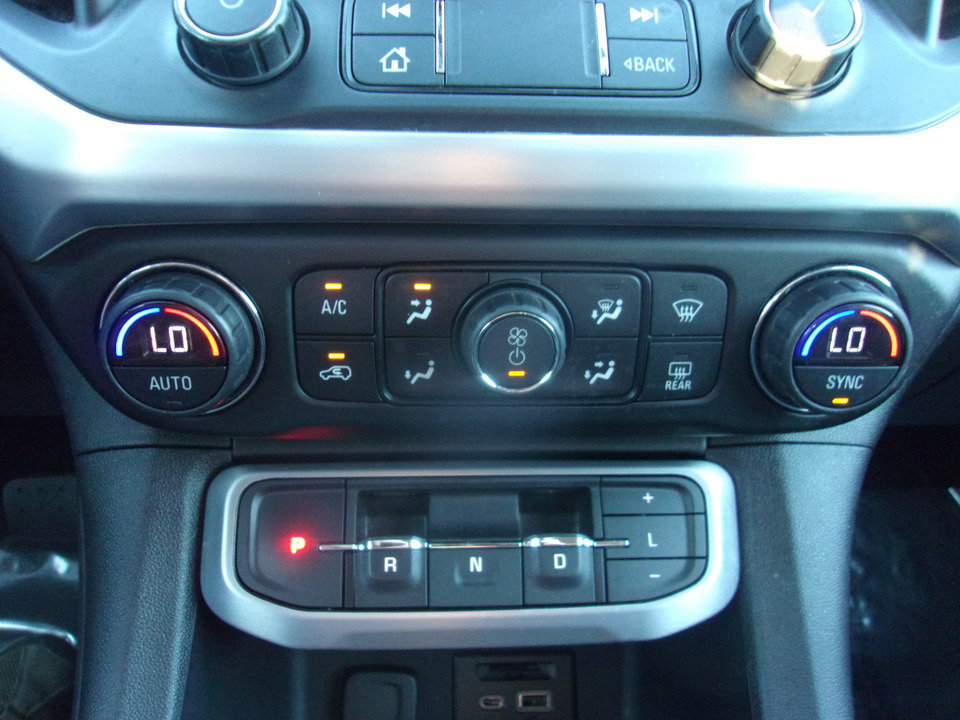 Used 2020 GMC Acadia SLT w/ Driver Alert Package II AWD/4WD image 15
