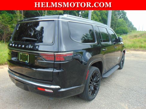 Certified 2025 Jeep Wagoneer 4WD image 14