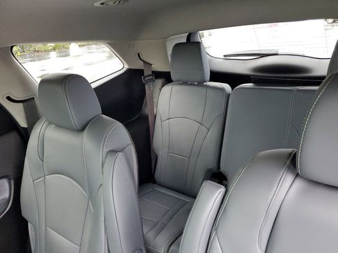 Used 2020 Buick Enclave Essence w/ Sport Touring Edition image 27