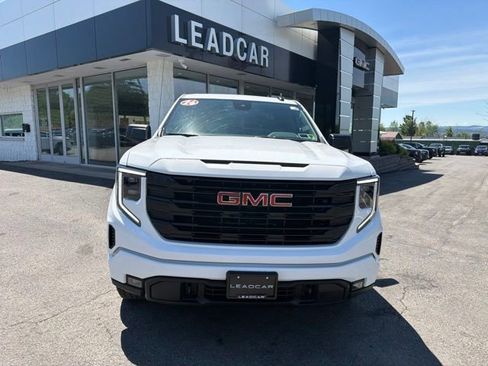 Used 2026 GMC Sierra 1500 Elevation AWD/4WD image 8