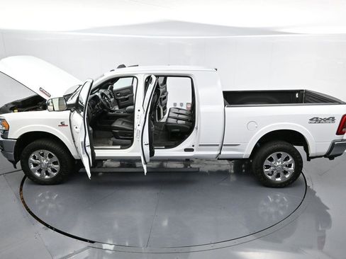 Used 2020 RAM 2500 Limited image 38