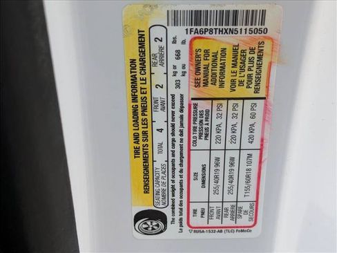 Used 2022 Ford Mustang Premium RWD image 15