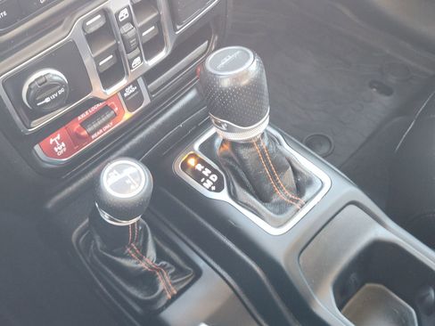 Used 2021 Jeep Gladiator Mojave image 20