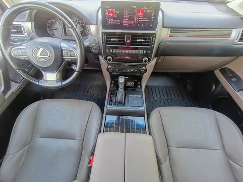 Used 2022 Lexus GX 460 Premium w/ Premium Package AWD/4WD image 39