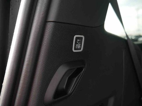 New 2025 Jeep Wagoneer 4WD image 8