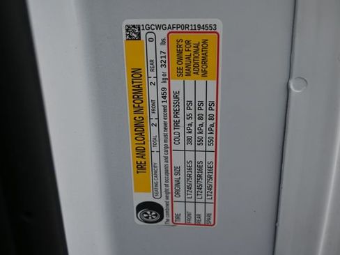 Used 2024 Chevrolet Express 2500 w/ Driver Convenience Package image 30