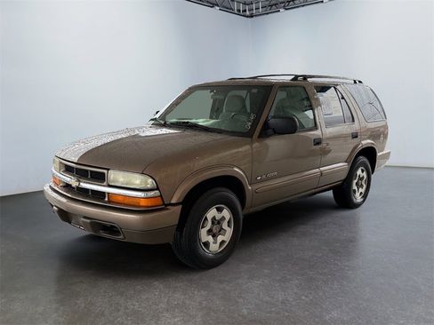 Used 2004 Chevrolet Blazer LS w/ Preferred Equipment Group image 7