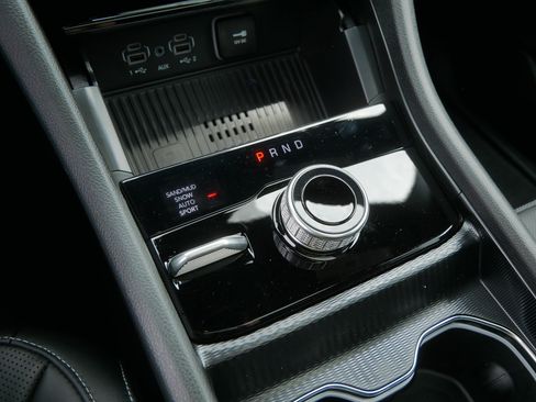 New 2026 Jeep Grand Cherokee L Limited AWD/4WD image 10