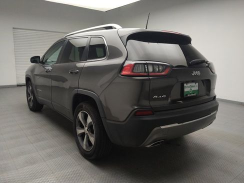 Used 2019 Jeep Cherokee Limited image 3