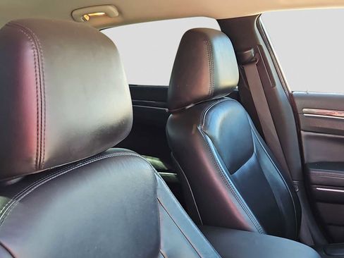 Used 2022 Chrysler 300 Touring L image 16