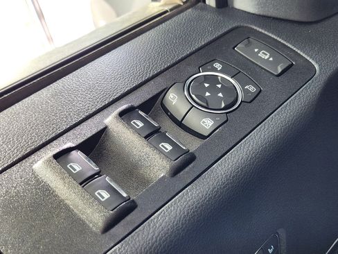 Certified 2022 Ford F350 Lariat w/ Lariat Ultimate Package image 17