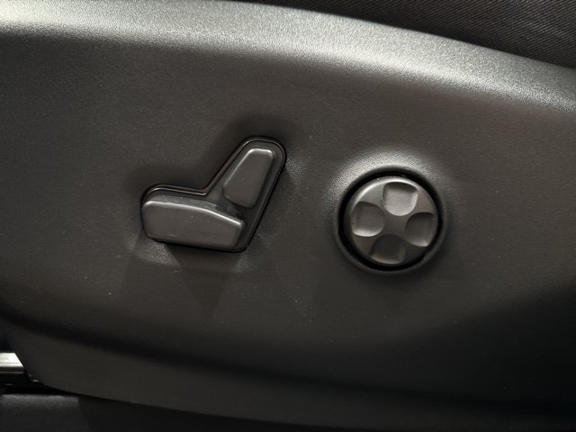 New 2026 Chrysler Pacifica Select w/ S Appearance Package FWD image 25