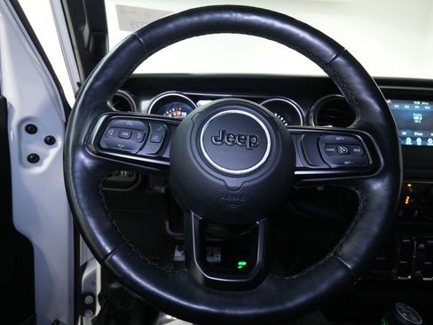 Used 2019 Jeep Wrangler Unlimited Sport image 39