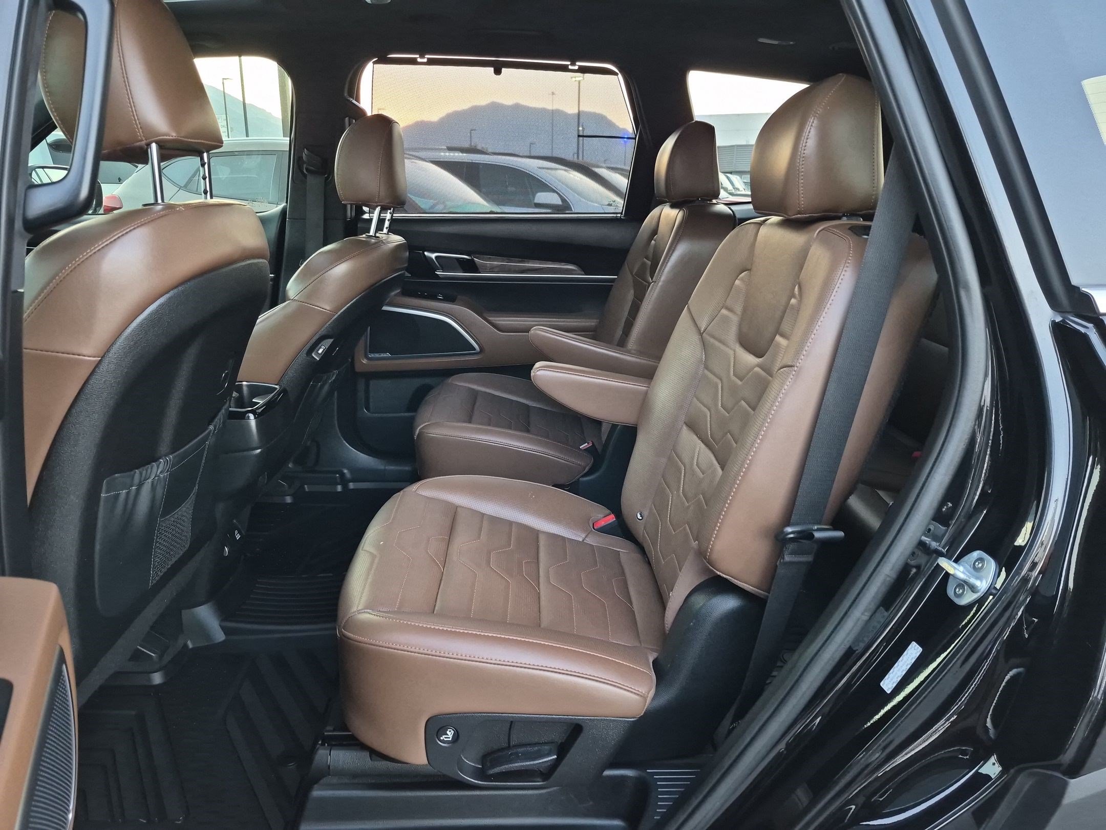 Used 2020 Kia Telluride SX w/ SX Prestige Package AWD/4WD image 30