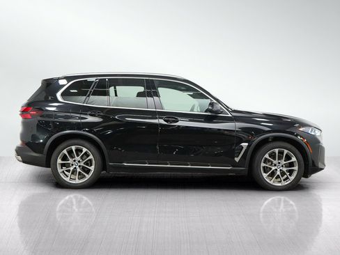 Used 2024 BMW X5 xDrive40i w/ Premium Package AWD/4WD image 6