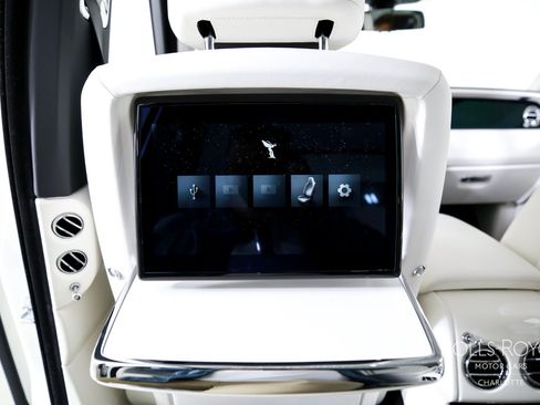 Used 2026 Rolls-Royce Cullinan AWD/4WD image 20