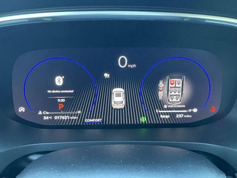 Used 2025 Acura MDX SH-AWD w/ Technology Package image 13