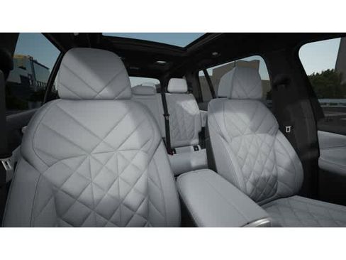 Used 2026 BMW X7 xDrive40i image 11