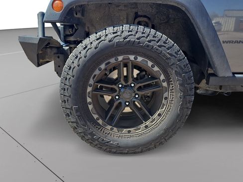Used 2017 Jeep Wrangler Sport image 9
