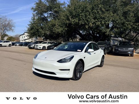 Used 2022 Tesla Model 3 Long Range image 1