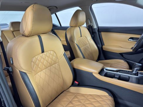 Used 2022 Nissan Sentra SV w/ SV Premium Package image 33