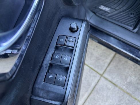 Used 2021 Toyota Tacoma TRD Off-Road w/ Technology Package image 12