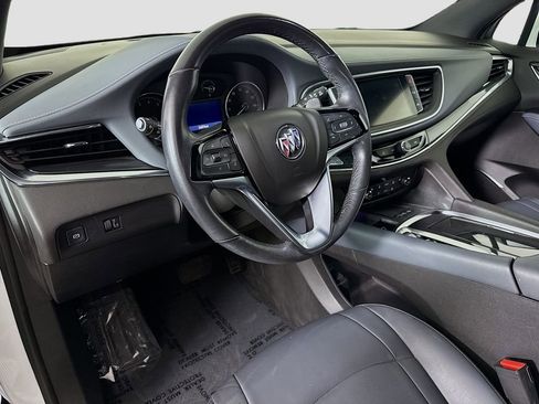 Used 2023 Buick Enclave Essence FWD image 9