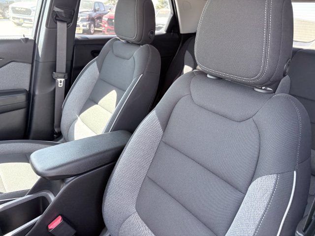 Used 2026 Chevrolet TrailBlazer LS w/ LS Convenience Package FWD image 10