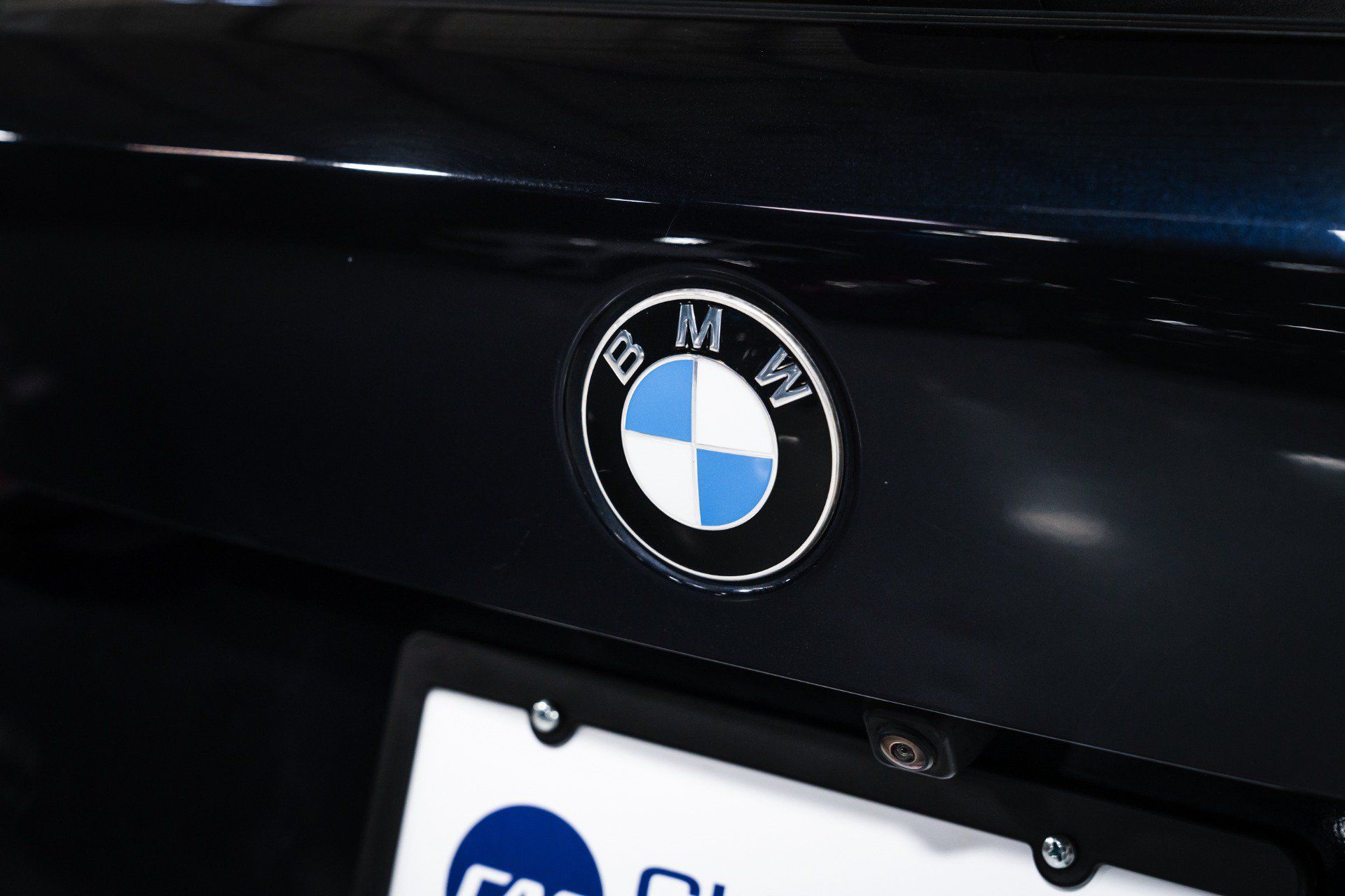 Used 2019 BMW X5 xDrive40i w/ M Sport Package AWD/4WD image 13